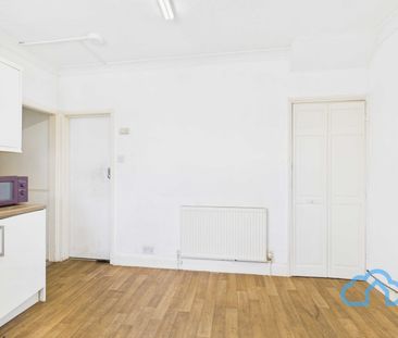 RM3 Regal Court | Enfield | London | N18 2XU - Photo 6