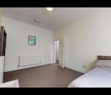 Room in a Shared House, Moorland Avenue, LS6 - Photo 4