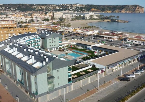 Apartment for rent on the beachfront of Arenal in Javea.