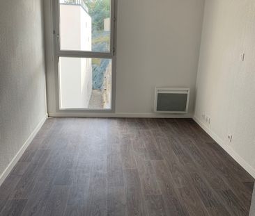 Location Appartement 2 pièces 37m² AUZEVILLE TOLOSANE 31320 - Photo 5