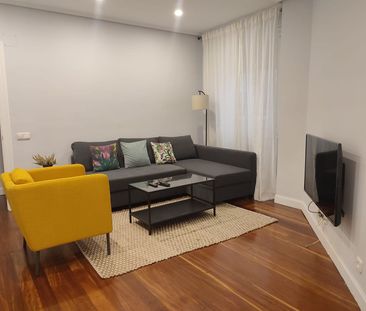 Alquiler de piso en Calle Rodríguez Arias - Photo 4