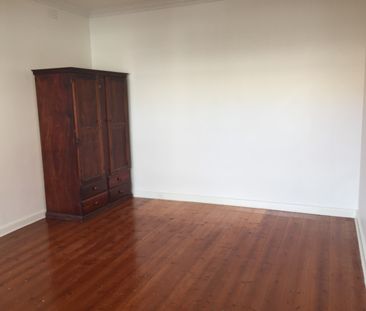 19 Earl Street, Windsor VIC 3181 - House For Rent | Domain - Photo 4