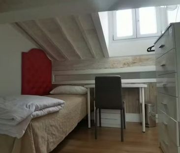 Via dei Serragli, Florence, Tuscany 50124 - Photo 6