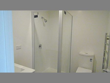 Modern 2 bedroom Apartment - Photo 5