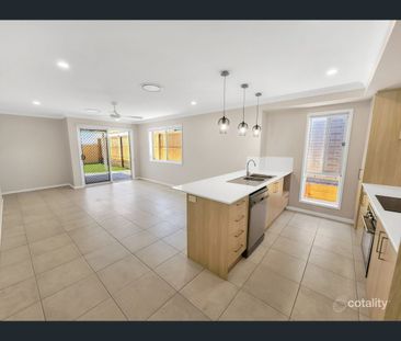 13 Tulip Tree Street, Park Ridge, Qld 4125 - Photo 4