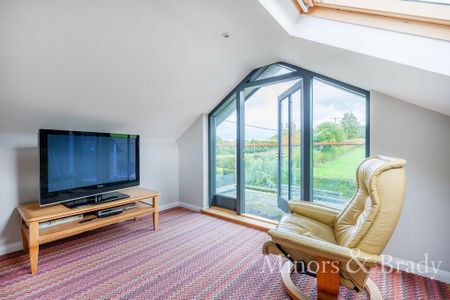 3 bedroom detached house to rent - Photo 3