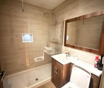 2 bedroom flat to rent - Photo 5