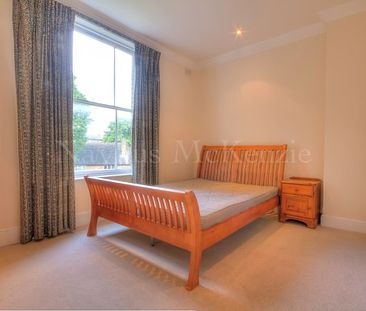 Bright and attractive two bedroom flat is situated on the first floor - Photo 5