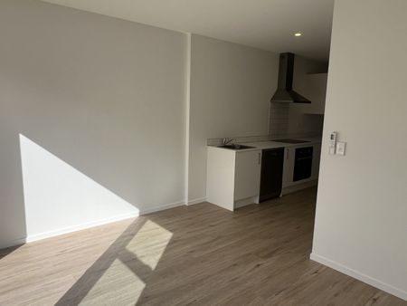 62 Rauemi Way, Te Atatu South - Photo 3
