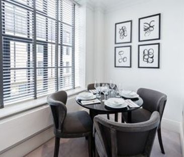 Three Bedroom Flat to rent in London - Photo 1