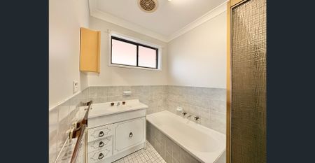 1/123 Horace Street, Shoal Bay, NSW 2315 - Photo 2