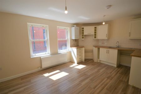 3 bed house to rent in Burgess Street, Leominster, HR6 - Photo 4