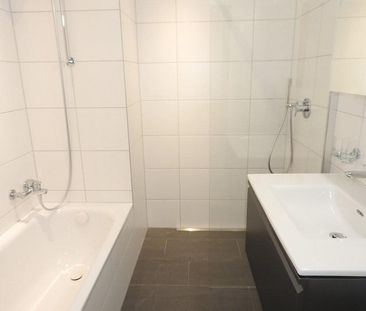 Attraktives renoviertes Doppeleinfamilienhaus - Photo 3