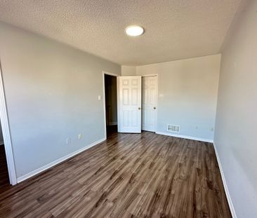 For Lease - 3918 Zenith Court, Mississauga, Ontario - Photo 1