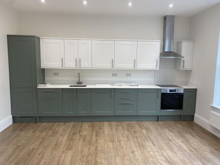 2 bedroom flat to rent - Photo 4