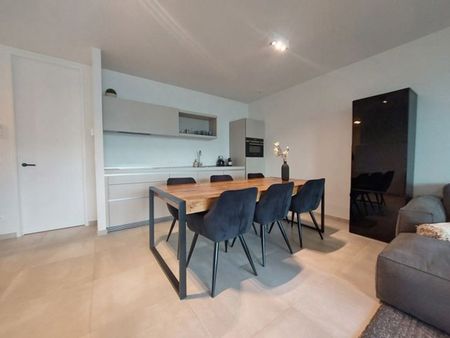 Appartement te huur - Foto 3
