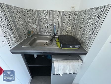 Location Appartement 1 pièce 9m² BETHUNE 62400 - Photo 5