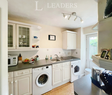 2 bedroom house to rent Tanbridge Park, Horsham, West Sussex, RH12 - Photo 5