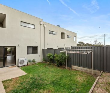 Stunning 3-Bedroom Home in Greenvale - Photo 5