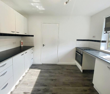 2 bedroom ground floor flat to rent - Photo 3