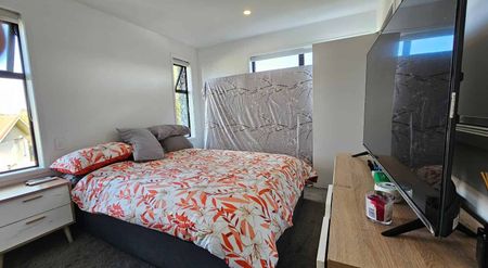 Welcome to 11/10 Fathom Place - Photo 2