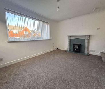 Snowdon Close, Blackpool, FY1 - Photo 1