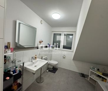 Moderne 2-Zimmer-Wohnung mit großem Balkon in KfW-55-Haus - Photo 5