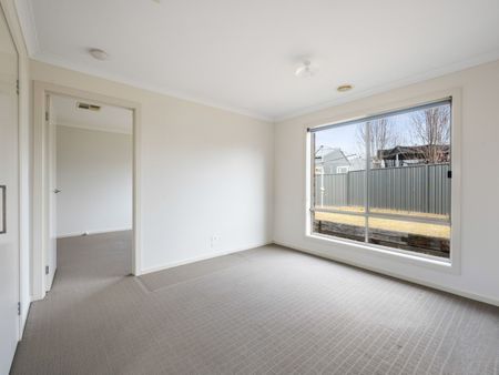 12 Klim Street, Killara VIC 3691 - House For Rent | Domain - Photo 5