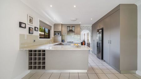 Fully Furnished Home in Mooloolaba! - Photo 5