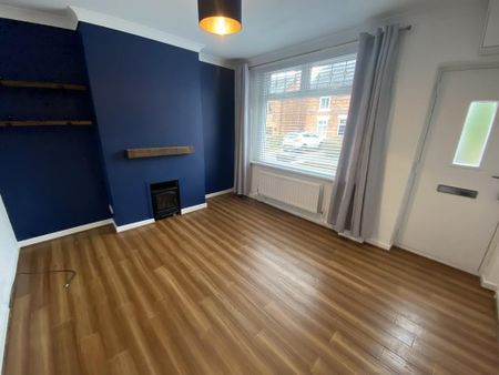 2 bedroom terraced house to rent - Photo 3