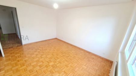 5.5-room apartment on the ground floor - Photo 5