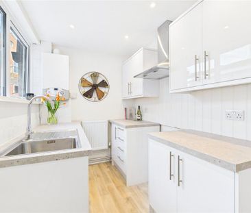 2 bedroom end of terrace house to rent - Photo 6