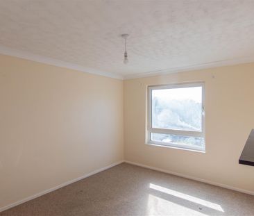 Boxford Court, Haverhill - Photo 6