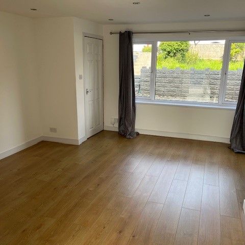 Glyncollen Crescent, Ynysforgan, Swansea, SA6 6SB - Photo 1