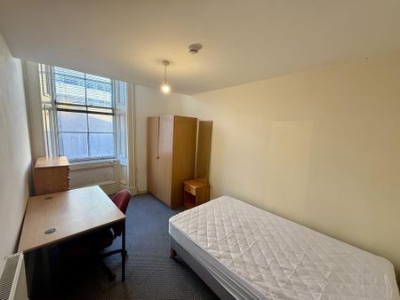 5 bedroom flat to rent - Photo 3