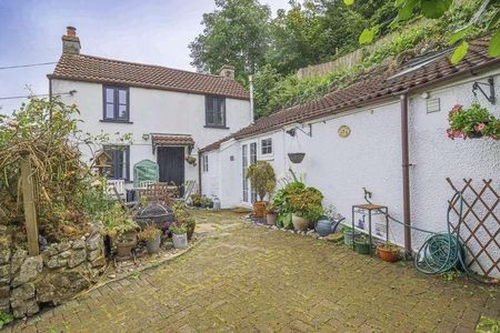 Hill Path, Banwell Village - Period Cottage, BS29 - Photo 4