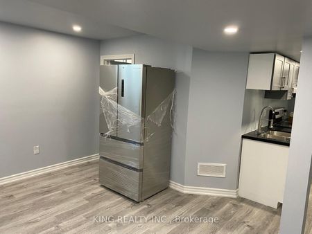 For Lease - 3768 Stewart Avenue, London South, Ontario - Photo 4