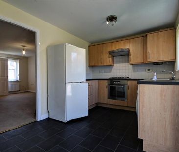 3 bedroom terraced house to rent - Photo 6
