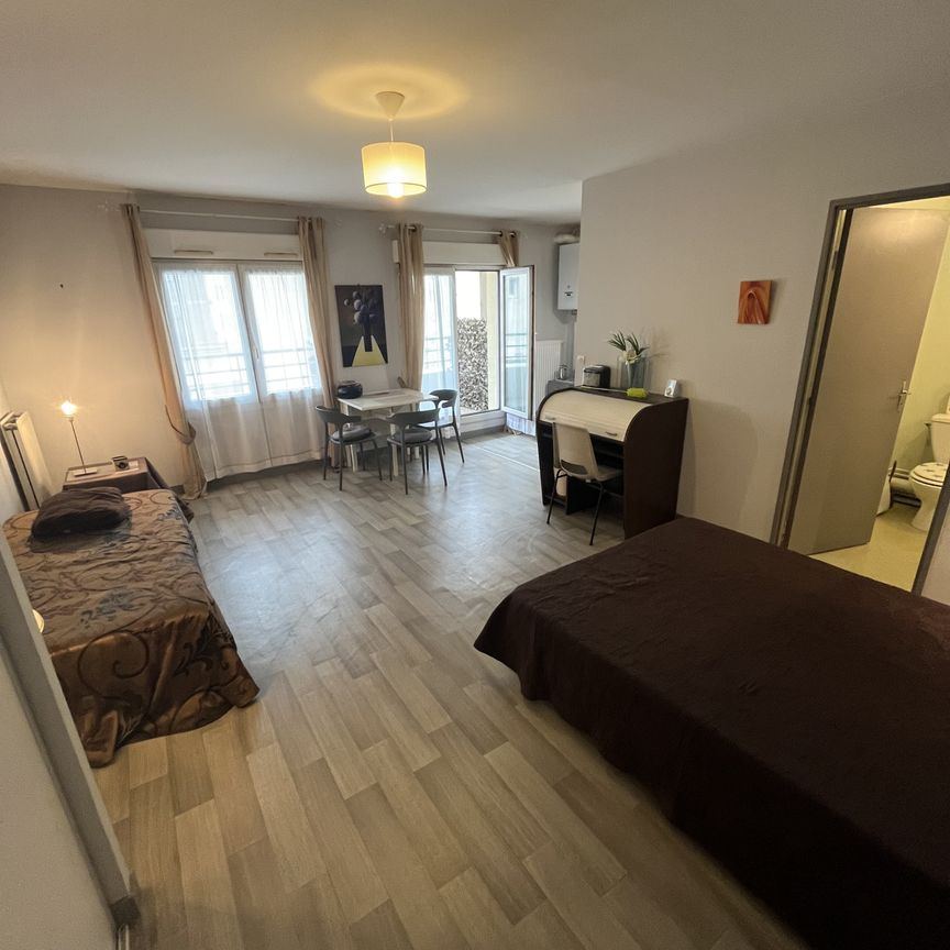 Location Appartement 1 pièce 31m² POITIERS 86000 - Photo 1