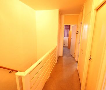 Room in a Shared Flat, Market Square, E14 - Photo 1