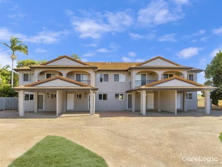 Tranquil Mountain Views Await in Rosslea Townhouse - Photo 5