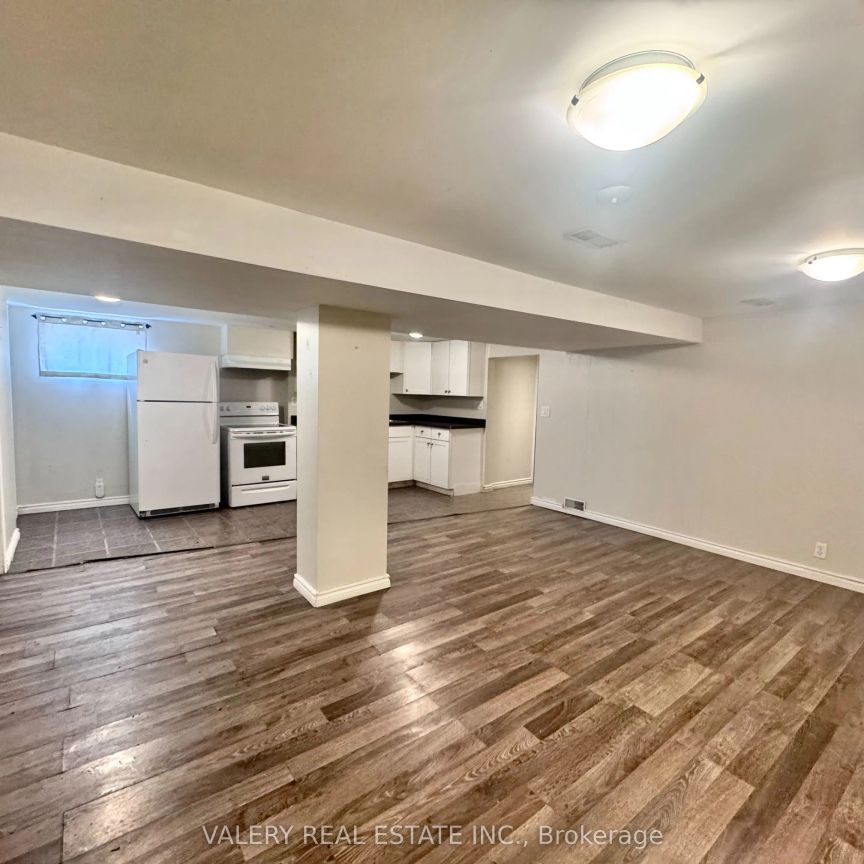 936 Somerville Street #Lower - Photo 1