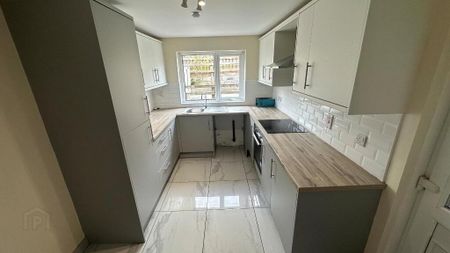 91 Gallows Street, Dromore, BT25 1BH - Photo 3