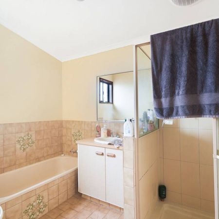 Double Storey Family Home - Photo 4