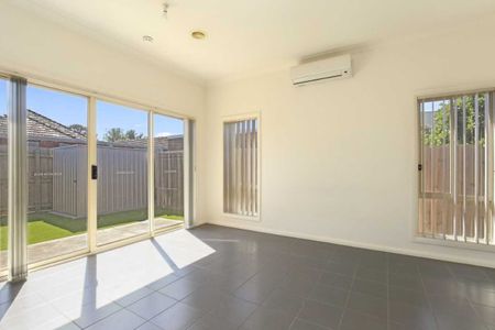 3/4 Pratt Street, Reservoir VIC 3073 - Photo 2