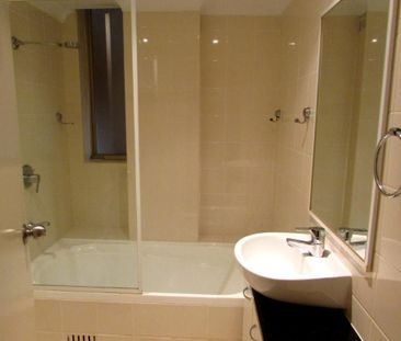 Centrally located In Hurstville C. B.D - One Bedroom Apartment With... - Photo 5