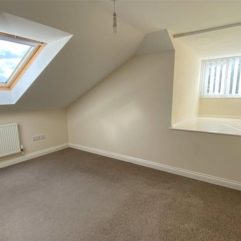 2 bedroom penthouse to rent - Photo 1