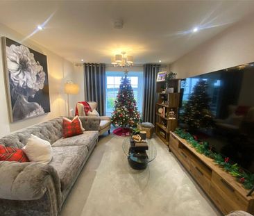 4 bedroom detached house to rent - Photo 1