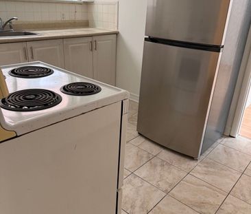 For Lease - 103 Coe Hill Drive Unit# Lower Level, Toronto, Ontario - Photo 2