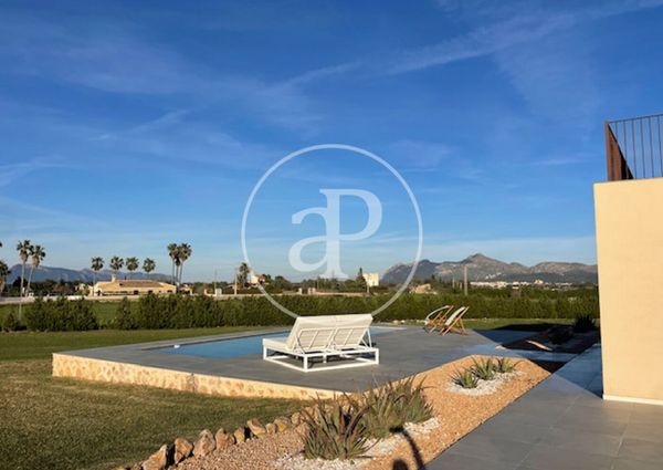 Finca for rent in Alcúdia